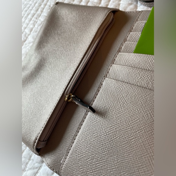 Kate Spade Rabbit Clutch/Crossbody Bag - Picture 6 of 13